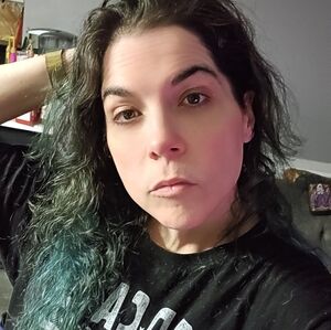 Meet your Posher, Caroline